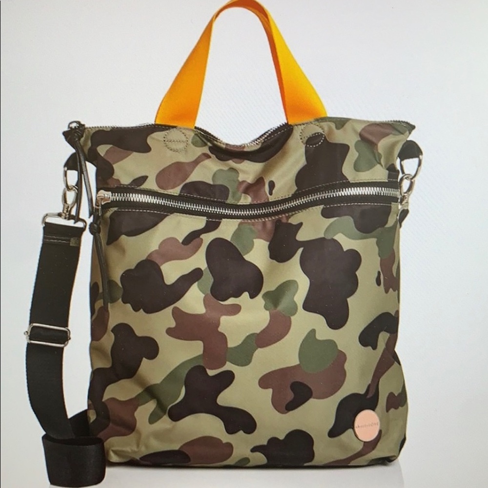Shorty love Camo Bag in Excellent Condition.